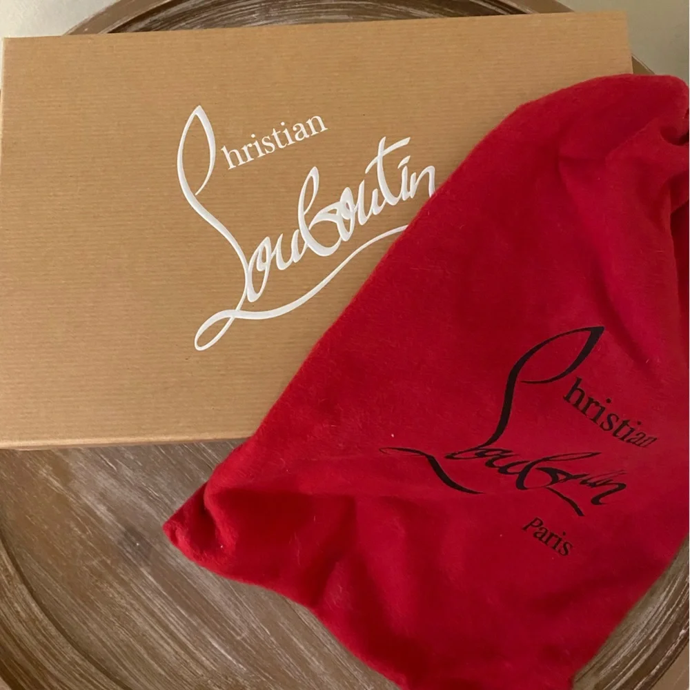 Christian Louboutin Pigalle Follies 100 Patent - Pre Loved - Picture 8 of 9